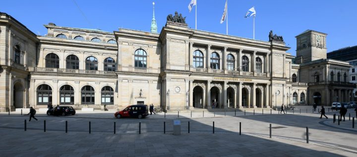 Beispiel für denkmalgeschützes Gebäude: Handelskammer Hamburg
